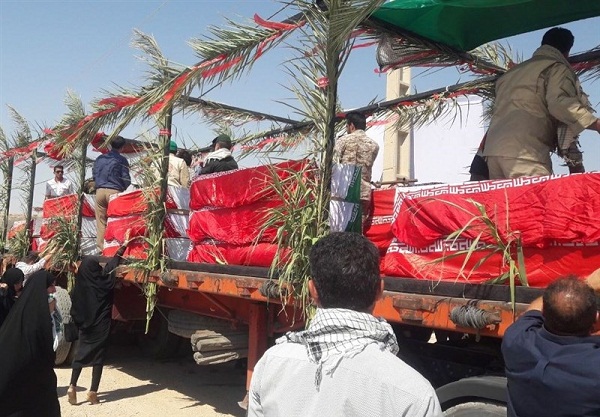 پیکر مطهر ۲۶ شهید دفاع مقدس از مرز سومار وارد کشور شد+تصاویر پیکر مطهر ۲۶ شهید دفاع مقدس از مرز سومار وارد کشور شد+تصاویر