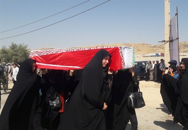 پیکر مطهر ۲۶ شهید دفاع مقدس از مرز سومار وارد کشور شد+تصاویر پیکر مطهر ۲۶ شهید دفاع مقدس از مرز سومار وارد کشور شد+تصاویر