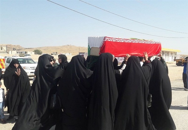 پیکر مطهر ۲۶ شهید دفاع مقدس از مرز سومار وارد کشور شد+تصاویر پیکر مطهر ۲۶ شهید دفاع مقدس از مرز سومار وارد کشور شد+تصاویر