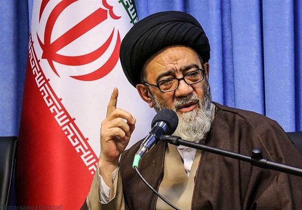 برخورد قاطع با مفسدان و محتکران دغدغه و انتظار مردم از مسئولان قضایی است برخورد قاطع با مفسدان و محتکران دغدغه و انتظار مردم از مسئولان قضایی است