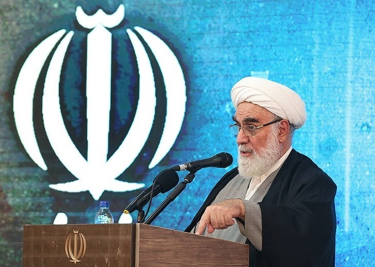انگلیسیها برای رفع توقیف نفتکش متخلف خود واسطه فرستادند انگلیسیها برای رفع توقیف نفتکش متخلف خود واسطه فرستادند