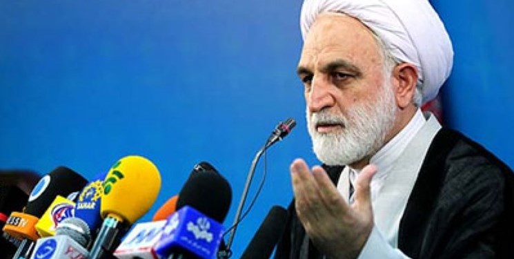 تذکر و معرفی دستگاههایی که در امر حجاب کوتاهی میکنند تذکر و معرفی دستگاههایی که در امر حجاب کوتاهی میکنند