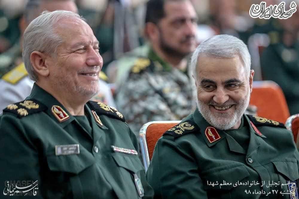 حضور حاج‌قاسم در مراسم تجلیل از خانواده‌ شهدا
