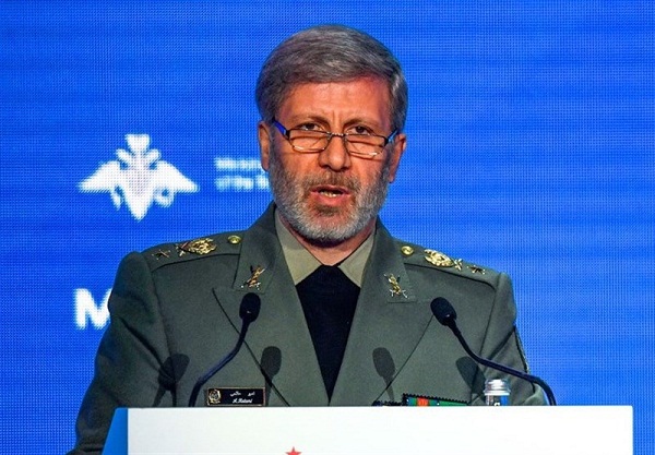 وزیر دفاع:به اثربخشی موشکها تمرکز کردهایم وزیر دفاع:به اثربخشی موشکها تمرکز کردهایم