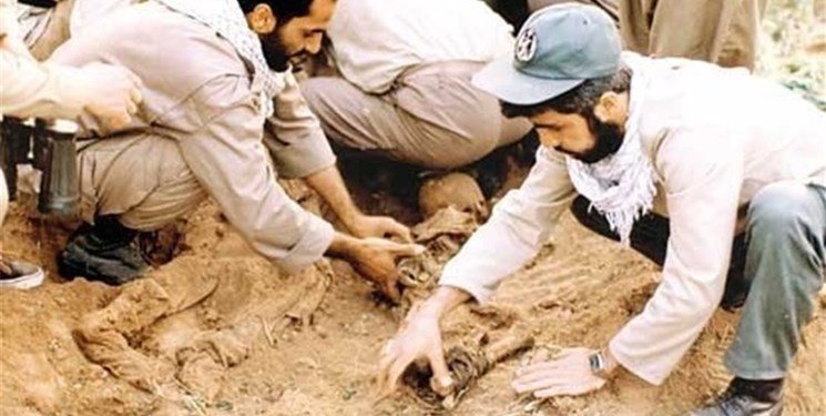 مجاهد عراقی که پیکر40 شهید را تفحص کرد+فیلم مجاهد عراقی که پیکر40 شهید را تفحص کرد+فیلم