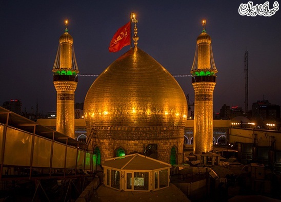 تعویض پرچم حرم امام حسین (ع) در کربلا
