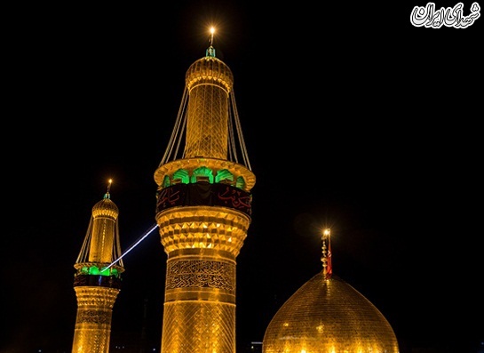 تعویض پرچم حرم امام حسین (ع) در کربلا
