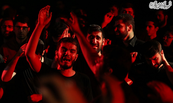 گریه بر امام(ع) حقالناس را برطرف میکند؟ گریه بر امام(ع) حقالناس را برطرف میکند؟
