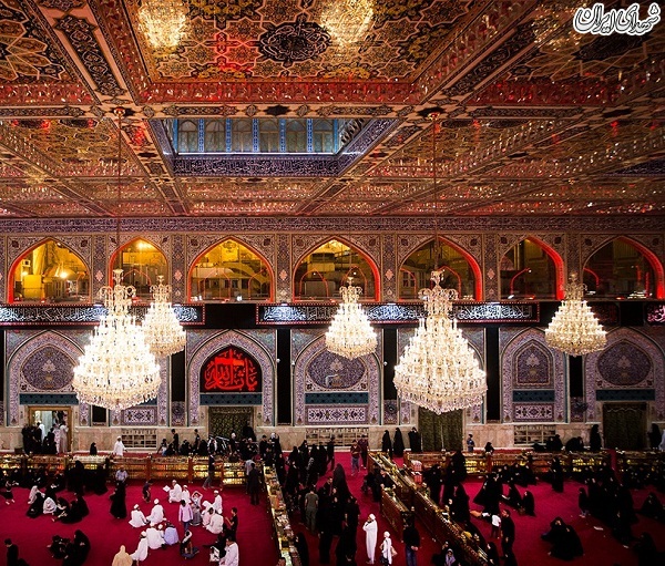 پهن کردن فرش قرمز در حرم امام حسین(ع)