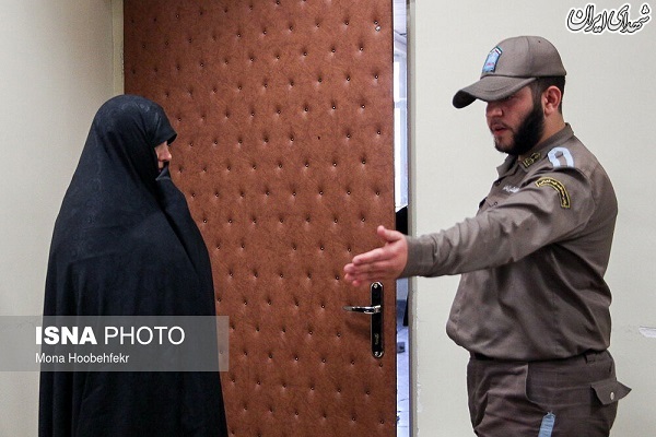 عکس/ حضور شبنم نعمتزاده در دادگاه عکس/ حضور شبنم نعمتزاده در دادگاه