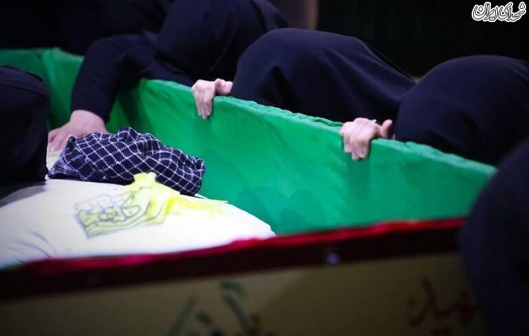 عکس/ وداع با پیکر شهید ساری پس از ۳۵ سال