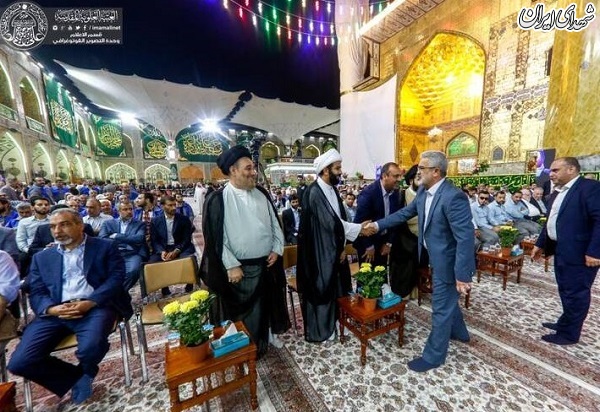 عکس/ ترمیم گلدسته حرم امام علی(ع)