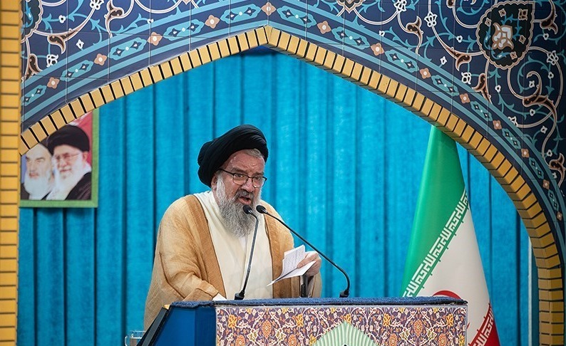 مذاکره با آمریکا دیوانگی است/ترامپ نیازمند مذاکره است مذاکره با آمریکا دیوانگی است/ترامپ نیازمند مذاکره است