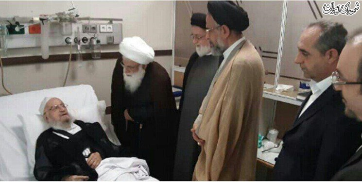 وزیر اطلاعات از آیت الله مکارم شیرازی عیادت کرد وزیر اطلاعات از آیت الله مکارم شیرازی عیادت کرد