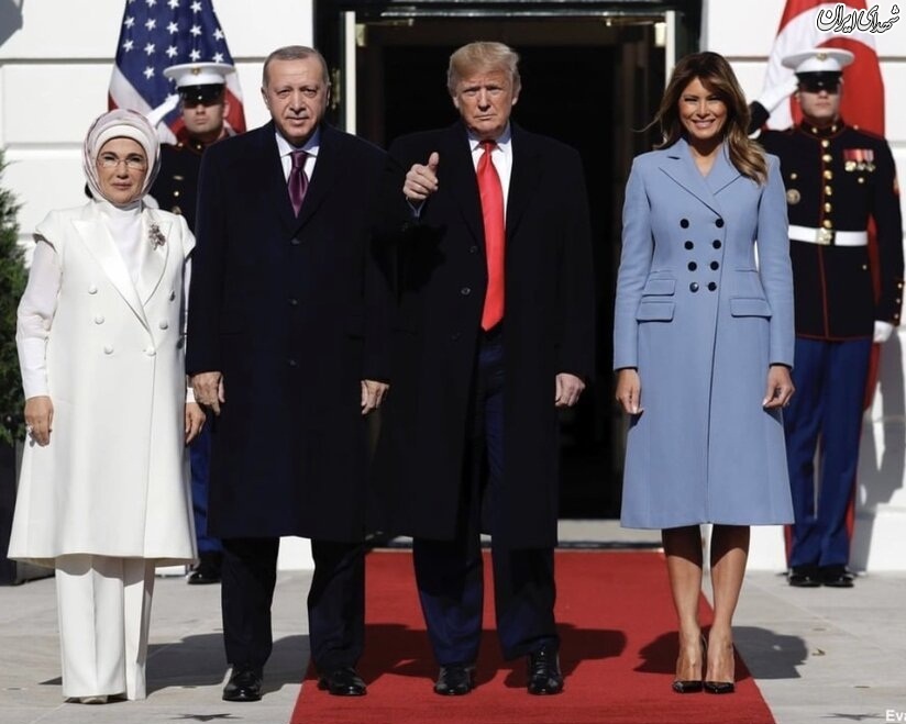 عکس/ پوشش همسران ترامپ و اردوغان در کاخ سفید عکس/ پوشش همسران ترامپ و اردوغان در کاخ سفید