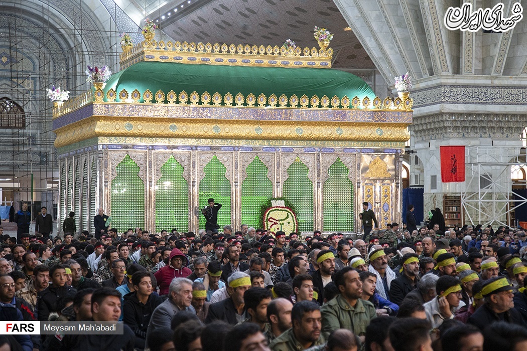 تجدید میثاق بسیجیان با امام راحل و شهدا