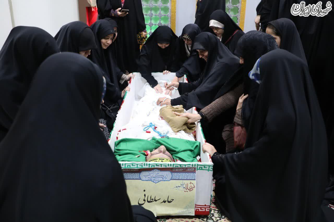 وداع با پیکر شهید مدافع حرم «حامد سلطانی»