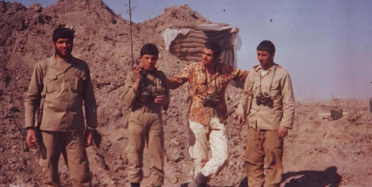 کنگره بزرگداشت ۹۲ هزار شهید بسیجی آغاز شد کنگره بزرگداشت ۹۲ هزار شهید بسیجی آغاز شد