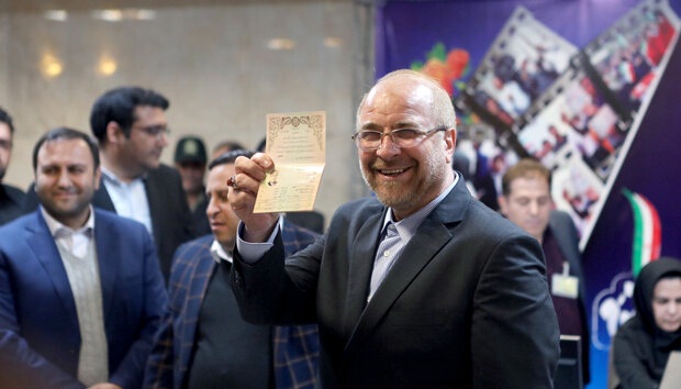 قالیباف در انتخابات مجلس ثبت نام کرد قالیباف در انتخابات مجلس ثبت نام کرد