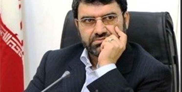 ملکشاهی: دو نرخی شدن بنزین بستر فساد است ملکشاهی: دو نرخی شدن بنزین بستر فساد است