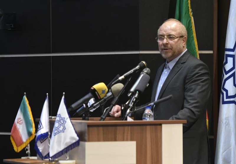 قالیباف در کرمان: دلیل افزایش قیمت بنزین را شفاف به مردم نگفتهاند قالیباف در کرمان: دلیل افزایش قیمت بنزین را شفاف به مردم نگفتهاند