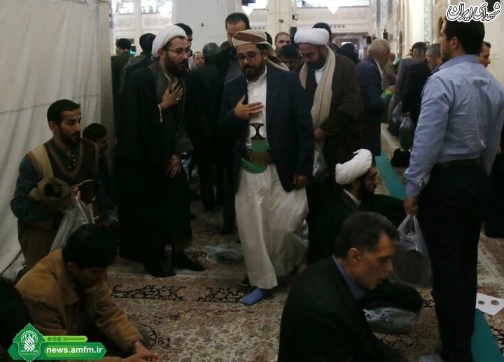 عکس/ سفیر یمن در حرم حضرت معصومه(س)