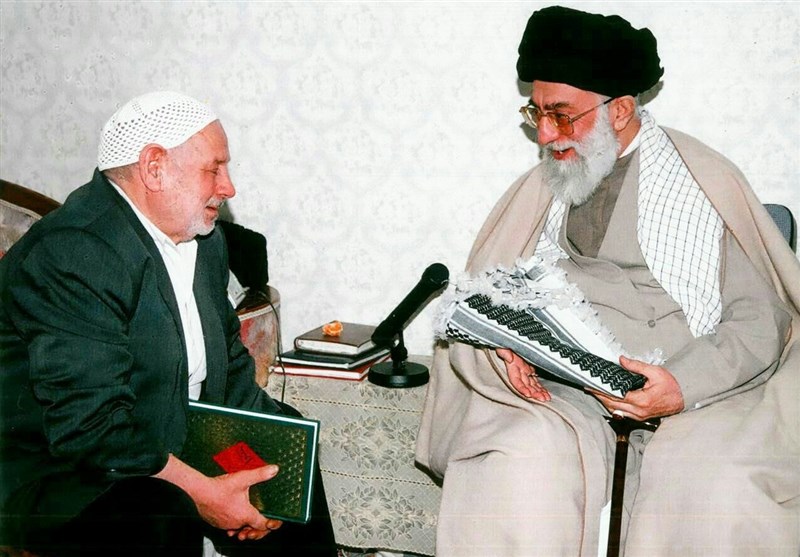 غیبت رئیس بنیاد شهید در تشییع پدران چند شهیدی! + عکس غیبت رئیس بنیاد شهید در تشییع پدران چند شهیدی! + عکس