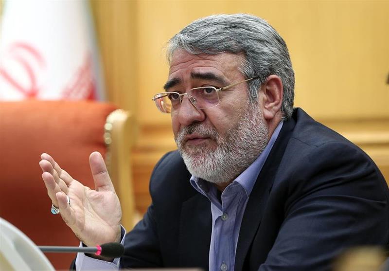 وزیر کشور: اعترافات اغتشاشگران باید در تلویزیون پخش شود وزیر کشور: اعترافات اغتشاشگران باید در تلویزیون پخش شود