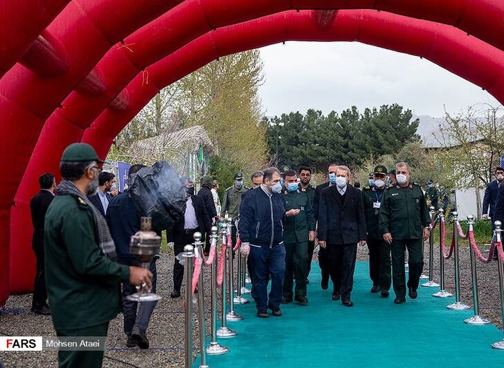 عکس/ بازدید لاریجانی از بیمارستان صحرایی سپاه عکس/ بازدید لاریجانی از بیمارستان صحرایی سپاه