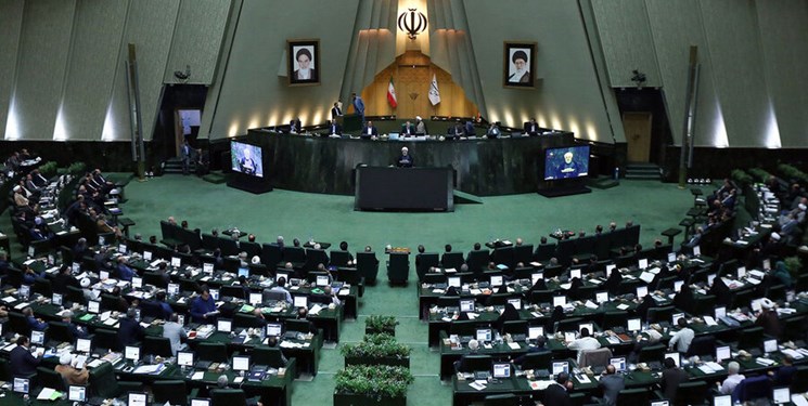 دریافت هدایای غیرمتعارف توسط نمایندگان تخلف محسوب میشود دریافت هدایای غیرمتعارف توسط نمایندگان تخلف محسوب میشود