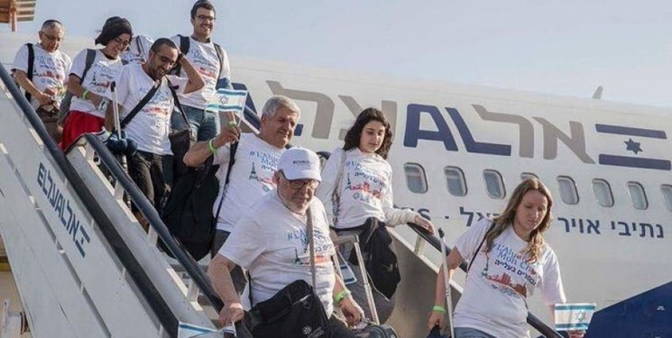 حمل مواد مخدر توسط گردشگران صهیونیست در سفر به دُبی حمل مواد مخدر توسط گردشگران صهیونیست در سفر به دُبی