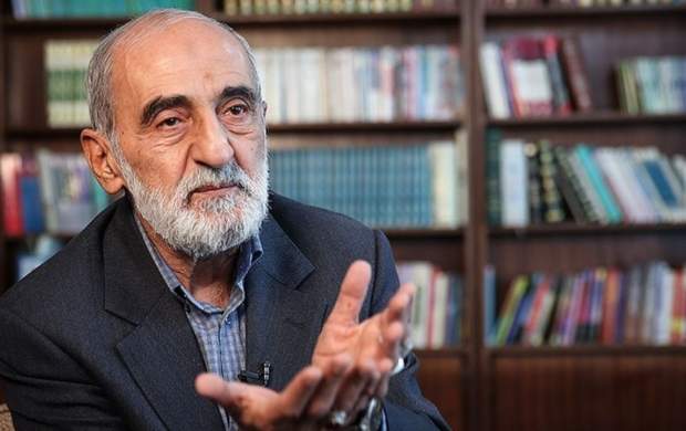 در مکتب سلیمانی دشمن التماس میکند در مکتب سلیمانی دشمن التماس میکند