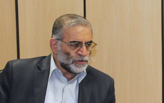 تقدیر از خانواده شهید فخریزاده در مجلس تقدیر از خانواده شهید فخریزاده در مجلس