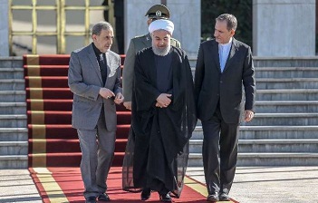 آقای ولایتی شما مشاور رهبری هستید یا مشاور روحانی؟ آقای ولایتی شما مشاور رهبری هستید یا مشاور روحانی؟