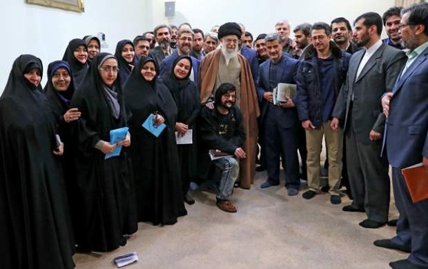 چند کلمه غیررسمی درباره «غیررسمی» چند کلمه غیررسمی درباره «غیررسمی»