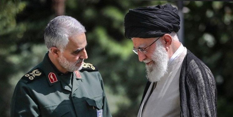 وقتی رهبر و حاج قاسم، سرزده به مجلس «بله برون» عروس کرمانی رفتند وقتی رهبر و حاج قاسم، سرزده به مجلس «بله برون» عروس کرمانی رفتند