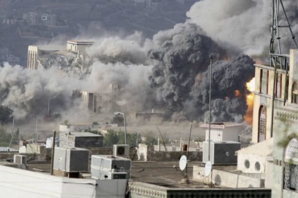 ائتلاف سعودی ۲۴۳ بار آتش بس در الحدیده یمن را نقض کرد ائتلاف سعودی ۲۴۳ بار آتش بس در الحدیده یمن را نقض کرد