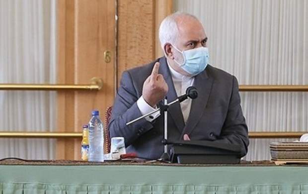 ظریف: ما همچنان قدرتمند ایستادهایم ظریف: ما همچنان قدرتمند ایستادهایم