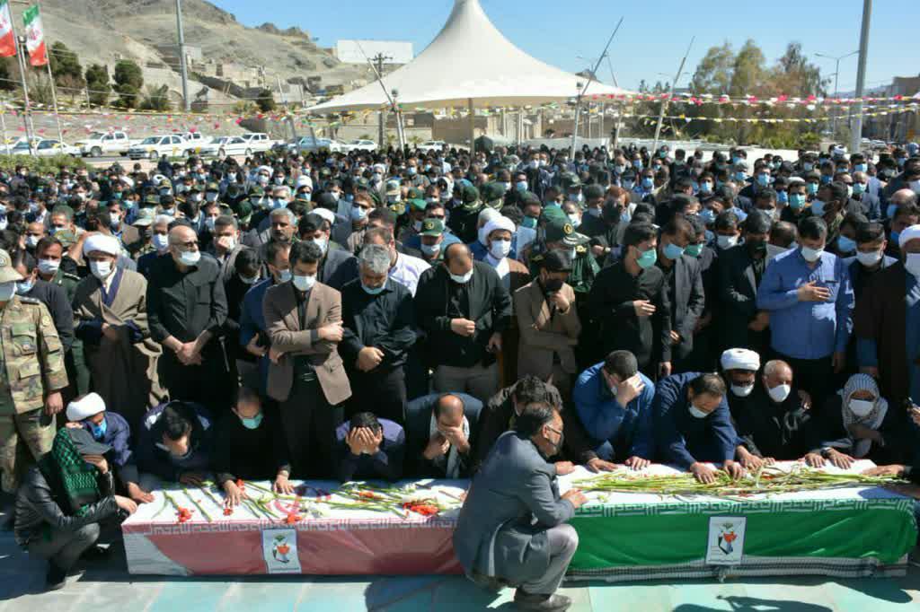 تشییع پیکر دو شهید از سربازان گمنام تشییع پیکر دو شهید از سربازان گمنام