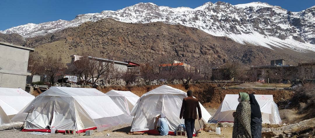 سیسختیها در سختی سرمای استخوان سوز/ چادر جوابگو نیست، عمده مطالبه مردم «کانکس» است +تصاویر سیسختیها در سختی سرمای استخوان سوز/ چادر جوابگو نیست، عمده مطالبه مردم «کانکس» است +تصاویر