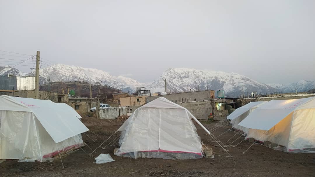 سیسختیها در سختی سرمای استخوان سوز/ چادر جوابگو نیست، عمده مطالبه مردم «کانکس» است +تصاویر سیسختیها در سختی سرمای استخوان سوز/ چادر جوابگو نیست، عمده مطالبه مردم «کانکس» است +تصاویر