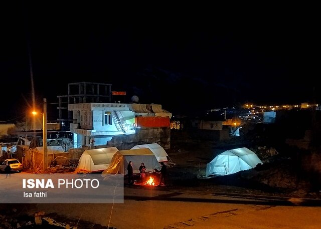 سیسختیها در سختی سرمای استخوان سوز/ چادر جوابگو نیست، عمده مطالبه مردم «کانکس» است +تصاویر سیسختیها در سختی سرمای استخوان سوز/ چادر جوابگو نیست، عمده مطالبه مردم «کانکس» است +تصاویر