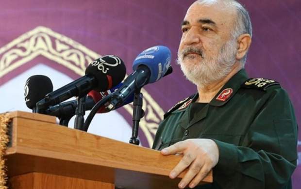 سلامی: ملت ایران به رهبر انقلاب چشم دوخته سلامی: ملت ایران به رهبر انقلاب چشم دوخته