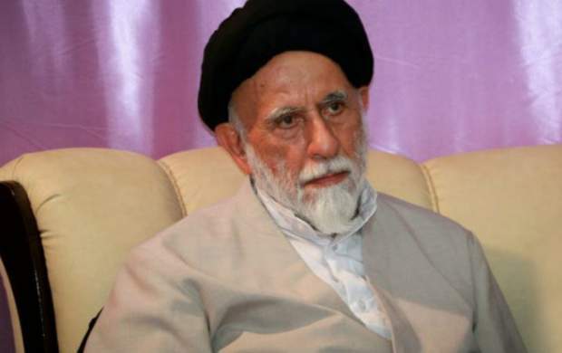 کسانی که میگویند ظریف محبوب است اصلا بین جامعه نیستند کسانی که میگویند ظریف محبوب است اصلا بین جامعه نیستند