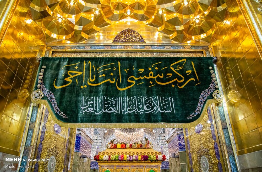 گل‌آرایی حرم حضرت اباعبدالله(ع)و حضرت عباس(ع)