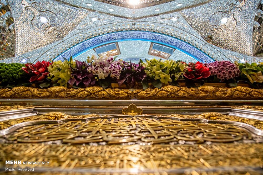 گل‌آرایی حرم حضرت اباعبدالله(ع)و حضرت عباس(ع)