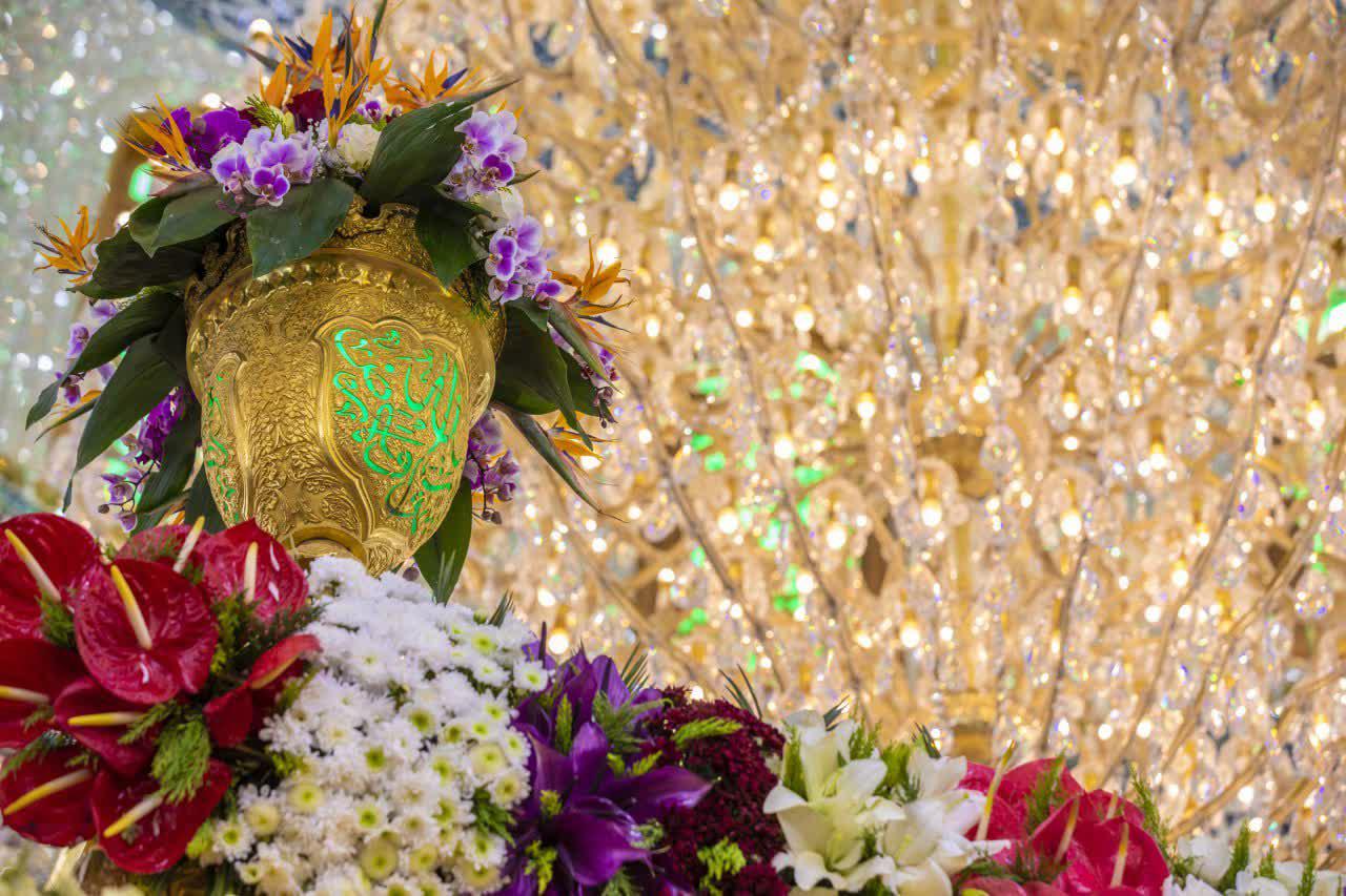 گل‌آرایی حرم حضرت اباعبدالله(ع)و حضرت عباس(ع)