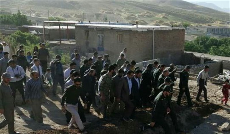 رئیس سازمان بسیج: سپاه تا آخر در کنار زلزلهزدگان دنا میماند رئیس سازمان بسیج: سپاه تا آخر در کنار زلزلهزدگان دنا میماند