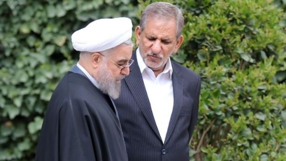 میگفتند گداپروری است حالا با سهام عدالت پُز میدهند! میگفتند گداپروری است حالا با سهام عدالت پُز میدهند!