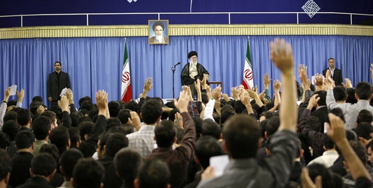 دیدار رمضانی دانشجویان با رهبر انقلاب امسال بهصورت ویدئو کنفرانسی برگزار میشود دیدار رمضانی دانشجویان با رهبر انقلاب امسال بهصورت ویدئو کنفرانسی برگزار میشود